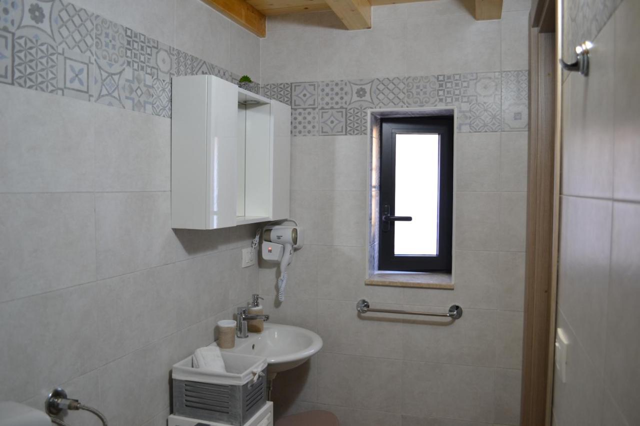 Il Cortile Della Patrona Apartment Syracuse ภายนอก รูปภาพ