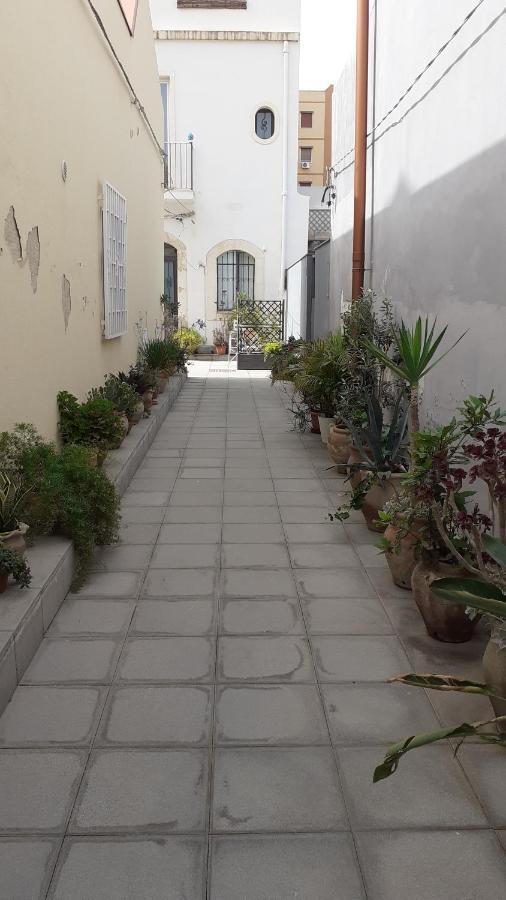 Il Cortile Della Patrona Apartment Syracuse ภายนอก รูปภาพ