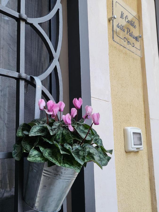 Il Cortile Della Patrona Apartment Syracuse ภายนอก รูปภาพ