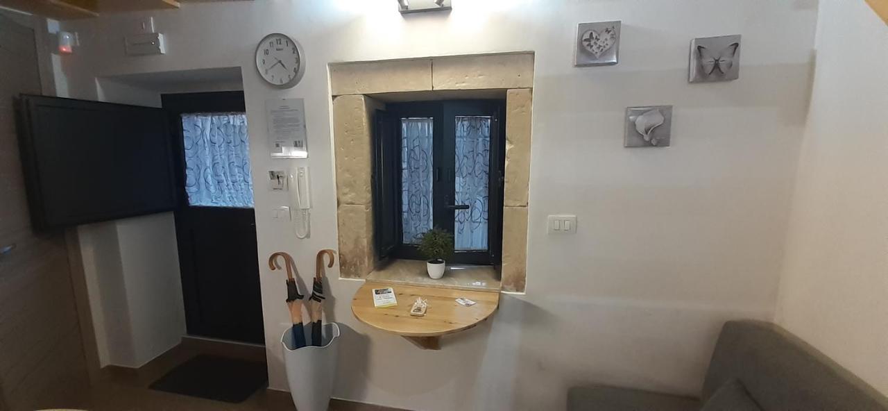 Il Cortile Della Patrona Apartment Syracuse ภายนอก รูปภาพ