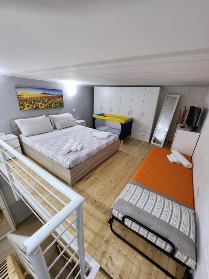 Il Cortile Della Patrona Apartment Syracuse ภายนอก รูปภาพ