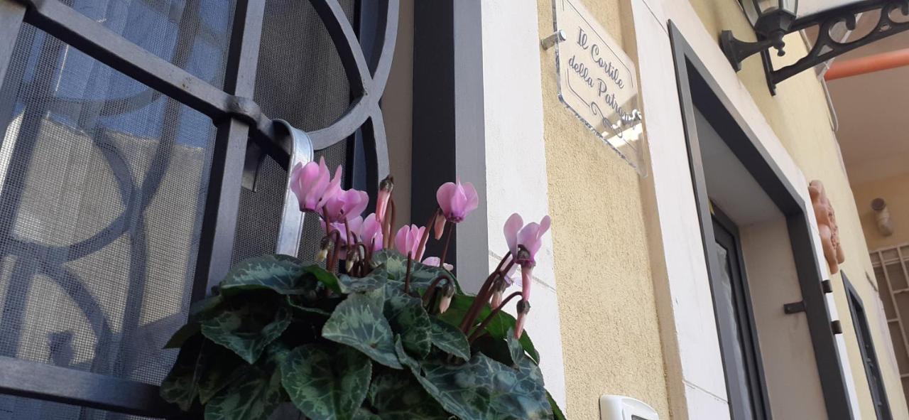 Il Cortile Della Patrona Apartment Syracuse ภายนอก รูปภาพ