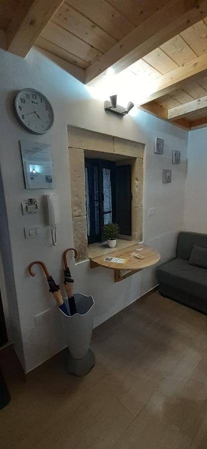 Il Cortile Della Patrona Apartment Syracuse ภายนอก รูปภาพ